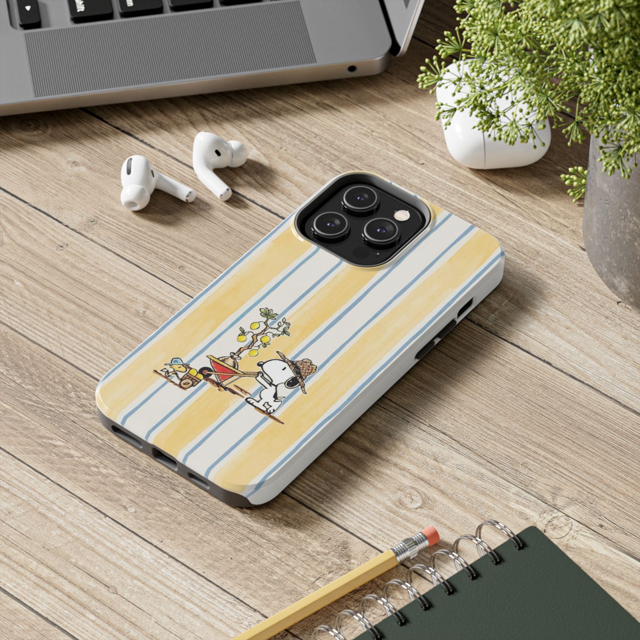 Gardening Snoopy Phone Case